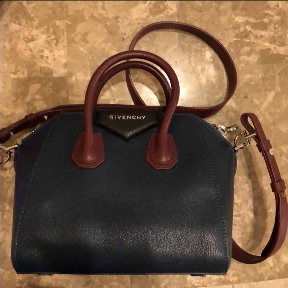 Givenchy Antigona Mini in TRICOLOR